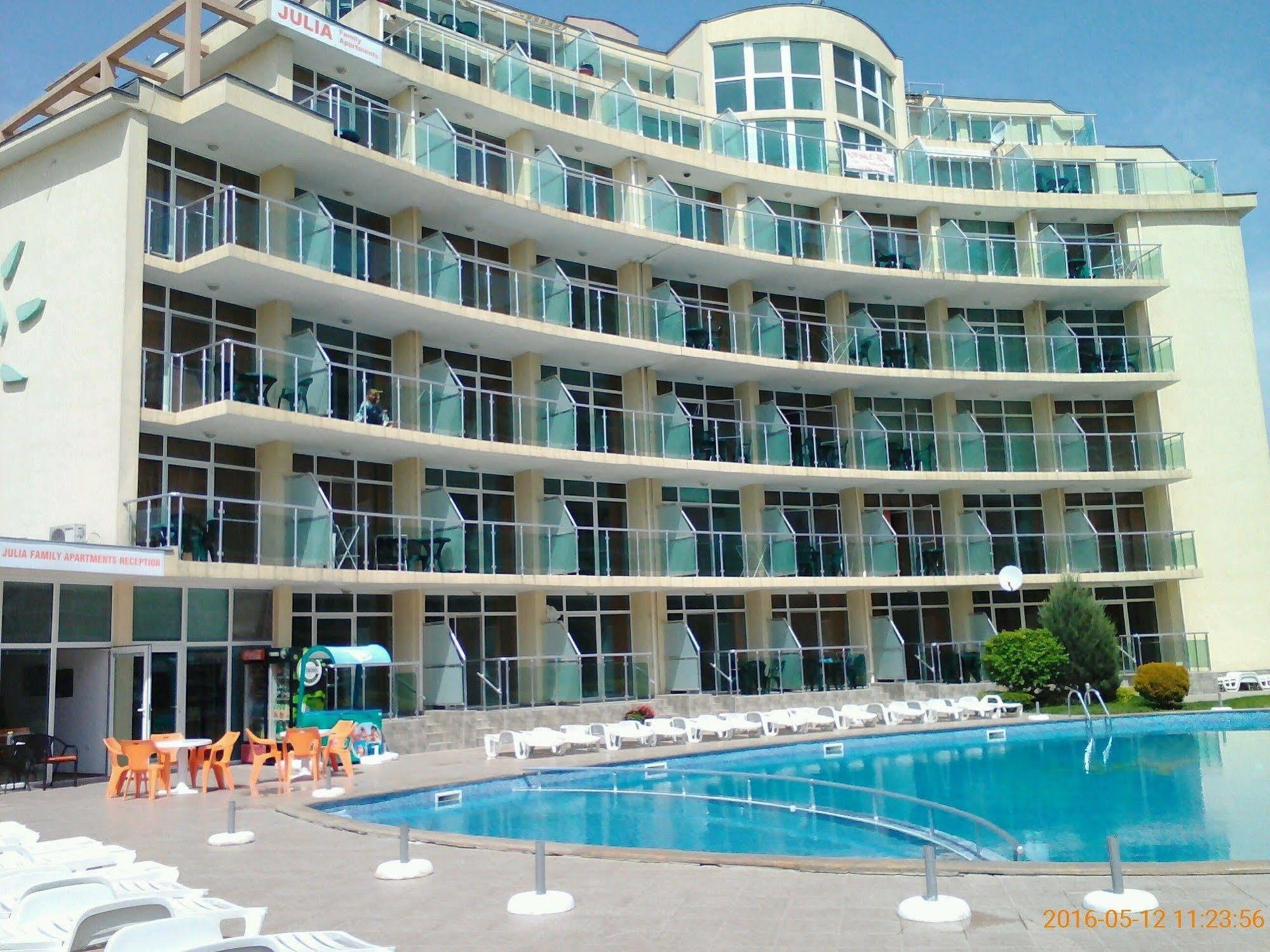 Julia Family Apartments Slantschew brjag Exterior foto